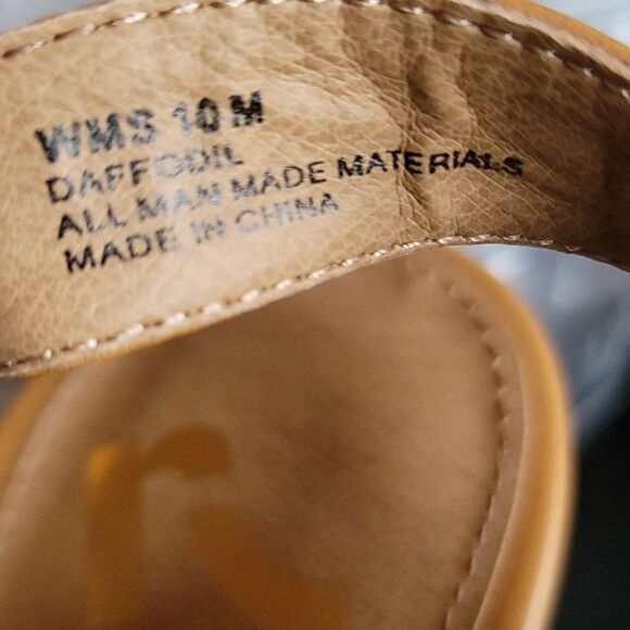 BRAND NEW REPORT  BLOCK-HEEL ADJUSTABLE BUCKLE STRAP SANDAL - Picture 14 of 14